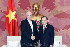Vietnam creates optimal conditions for foreign investors: NA leader