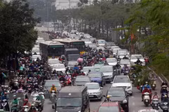 Fewer road crashes but more traffic jams in H1