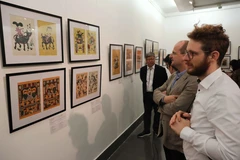 Exhibition introduces traditional, contemporary Dong Ho paintings