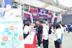 Viettel plans to hire 500 IT engineers a year