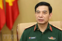 Vietnam’s senior military officers visit Singapore