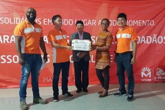 Viettel joint venture in Mozambique supports locals after typhoon Idai 