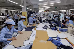 Exports of garment-textile, leather shoes surge 10.5 percent
