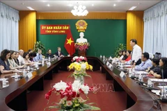 US legislative assistants visit Vinh Long province