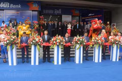 Cambodia’s central bank governor hails Vietnamese firms’ contributions