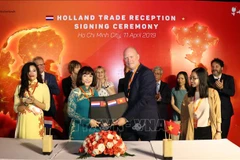 Netherlands boosts cooperation with HCM City 
