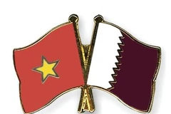 Leaders congratulate Qatari counterparts on National Day