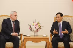 Vietnam, US look to bolster investment, trade ties