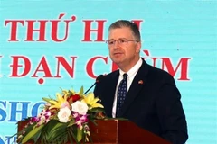 US Ambassador visits Truong Son National Martyrs' Cemetary