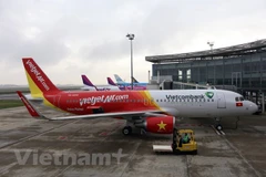 Air passengers surge during Tet festival