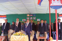 Cambodia inaugurates TV broadcasting station financed by Vietnam