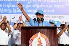 Vietnam congratulates Hun Sen on reappointment as Cambodian PM