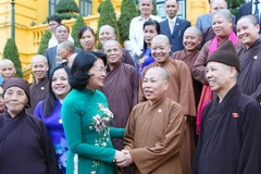 Vice President receives religious dignitaries of Ha Nam