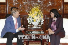 Vice President meets CEO of Operation Smile