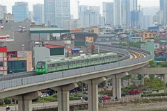 Cat Linh-Ha Dong elevated railway starts trial run