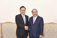 Honorary diplomat asked to help bolster Korean investment in VN