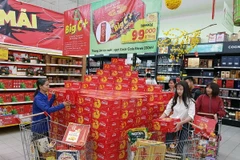 Ho Chi Minh City commits no price hikes in key staples during Tet