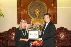 Can Tho, Australia discuss joint work in diverse areas 