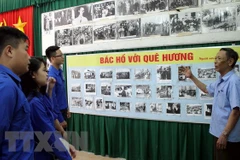 Veteran spends 20 years collecting photos of Uncle Ho 