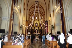 Party, Gov’t leaders pay tribute to Archbishop Paul Bui Van Doc