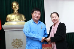 Trade Union Vice President receives Lao counterpart 