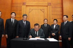 Vietnamese embassies open funeral books for former Party chief