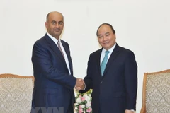 Prime Minister hosts Oman Minister of Commerce and Trade