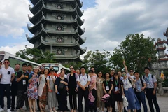 Vietnamese, Chinese youths engage in exchange in Da Nang