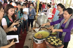 Southern Traditional Cake Festival opens in Can Tho 