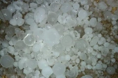 Hailstones rain down on mountainous Lao Cai province
