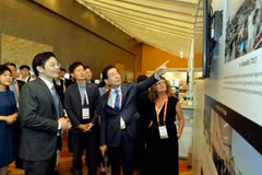 Vietnam attends World Cities Summit in Singapore 