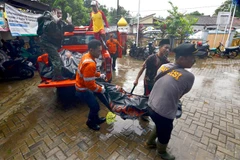 At least 168 people die in Indonesia tsunami