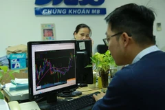 Vietnamese stocks gain on divestment plans