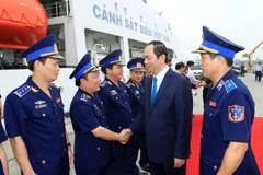 President pays pre-Tet visit to Coast Guard Zone 3