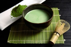 Japanese tea ceremony attracts young Vietnamese