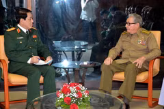 Vietnam, Cuba intensify friendship between armed forces