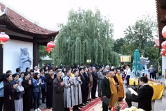 Overseas Vietnamese in Ukraine commemorate fallen soldiers