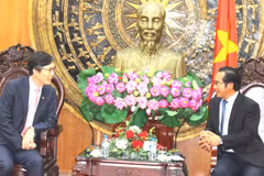 Long An works to tackle difficulties of RoK firms