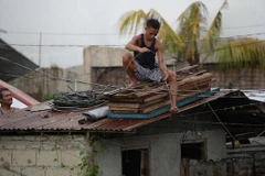 Super Typhoon Mangkhut makes landfall in Philippines