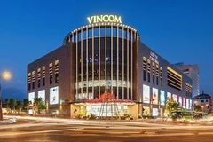 Property developer Vingroup to pay shares for 2017 dividend