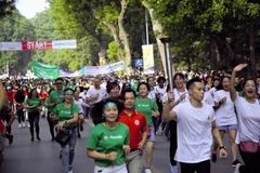 Run raises funds for children with cancer, heart disease 