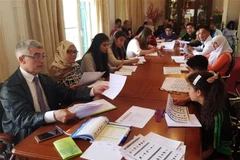 Vietnamese language class opens in Algeria