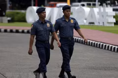 Philippines: two terrorists transporting bomb gunned down