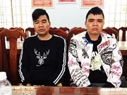 Khanh Hoa police hand over hunted criminals to China