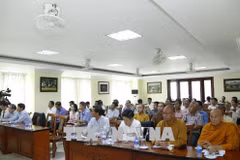 Seminar seeks ways to build united Vietnamese community in Laos