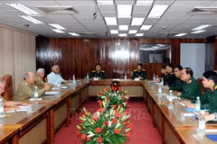 Vietnam, Cuba’s armies enhance economic cooperation