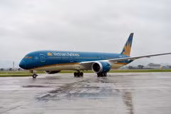 Vietnam Airlines adjusts flights from/to Japan due to storm