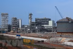Nghi Son refinery welcomes first commercial product