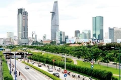 HCM City leader receives Singaporean, Australian investors 