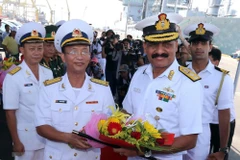 Indian naval ships visit central Da Nang city